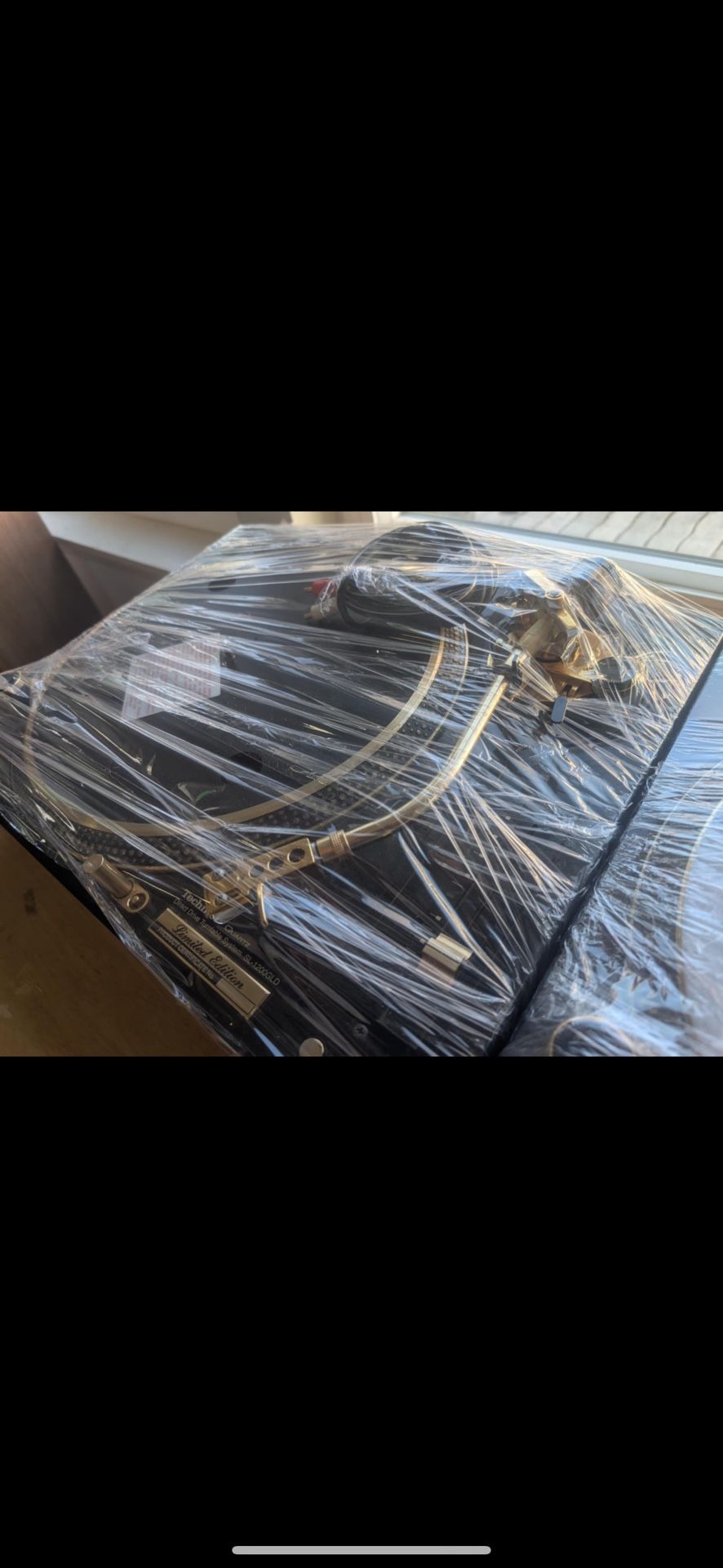 Technics SL-1200 M3D Turntables