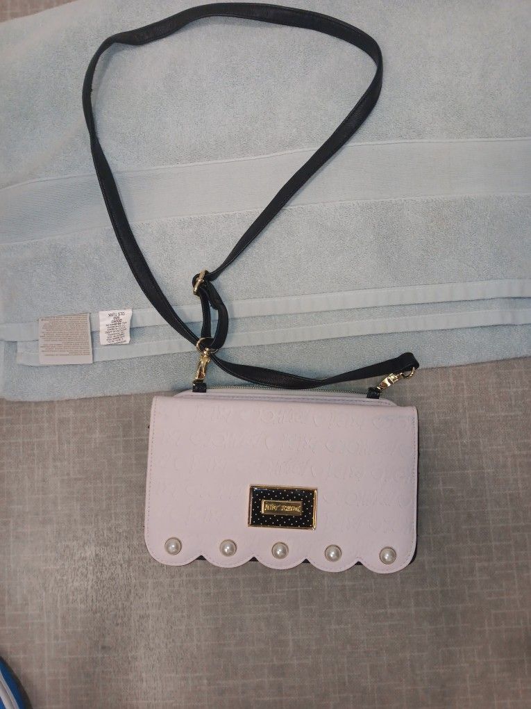 Women's Authentic Betsy Johnson Blush Dbl entry Wallet/cross Body Purse/ Bag