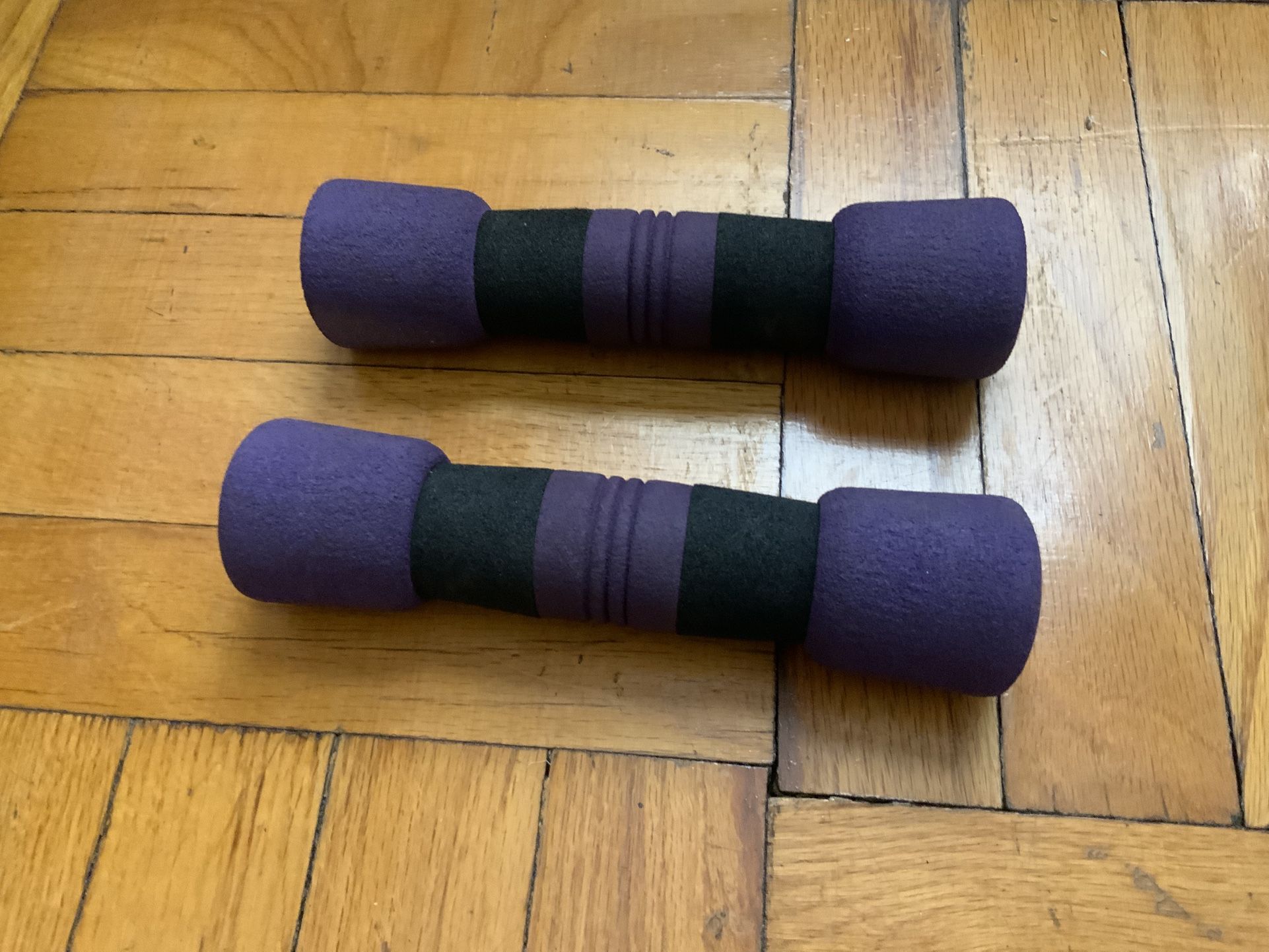Hand Held Dumbbell with Soft Foam 2.38lbs (2 weights 4.76Lb.)