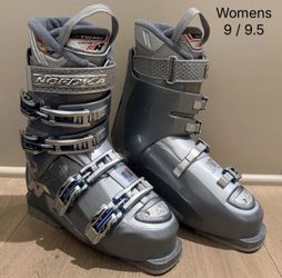Womens Nordica Ski Boots Size 9 / 9.5 