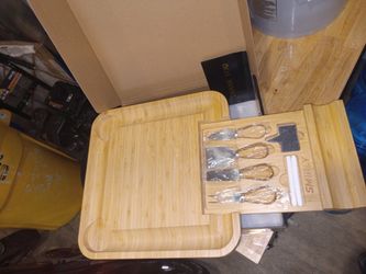 Premium Bamboo Cheeseboard