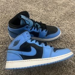 Nike air Jordan  Size 7 men 