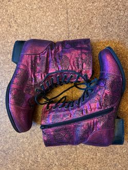 Perfect for Halloween! Size 9 - Skull pattern on Metallic Purple Lace-Up Combat Boots