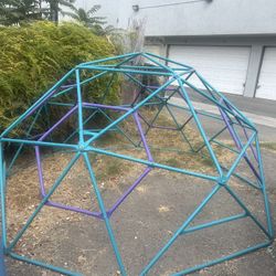 Dome Kid Climber