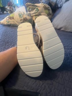 Girl shoes