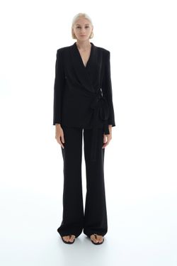 ELEH Black Set with blazer and trousers