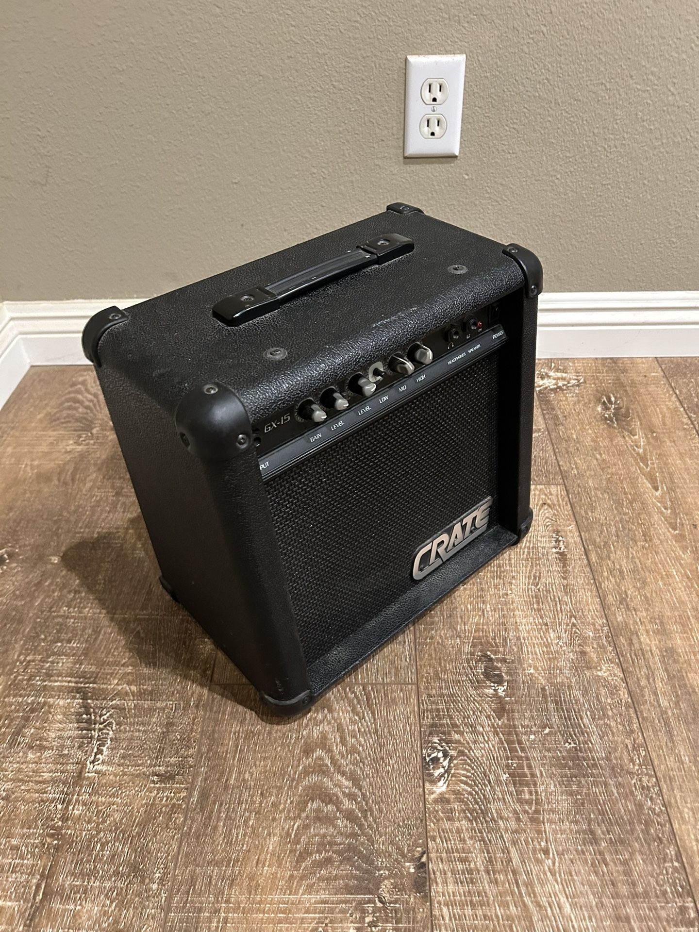 Crate GX-15 Guitar Amp – Great Condition