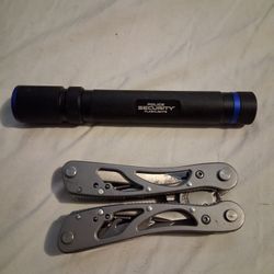 Led Flashlight & Multitool