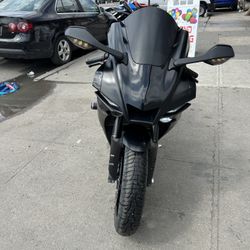 2021 Yamaha R1
