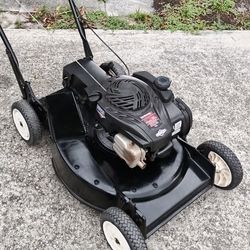 Gas Push Lawn Mower With New Blade $140 Firm!!