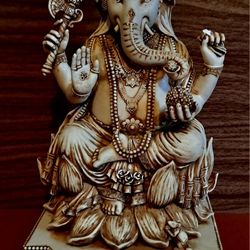 Hindu God - Ganeshu 