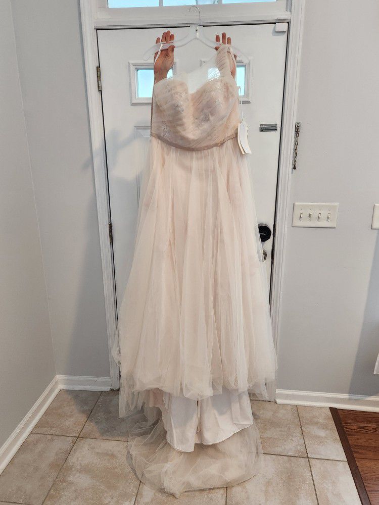 Brand New/Never Worn Bridal Dress, Size 14