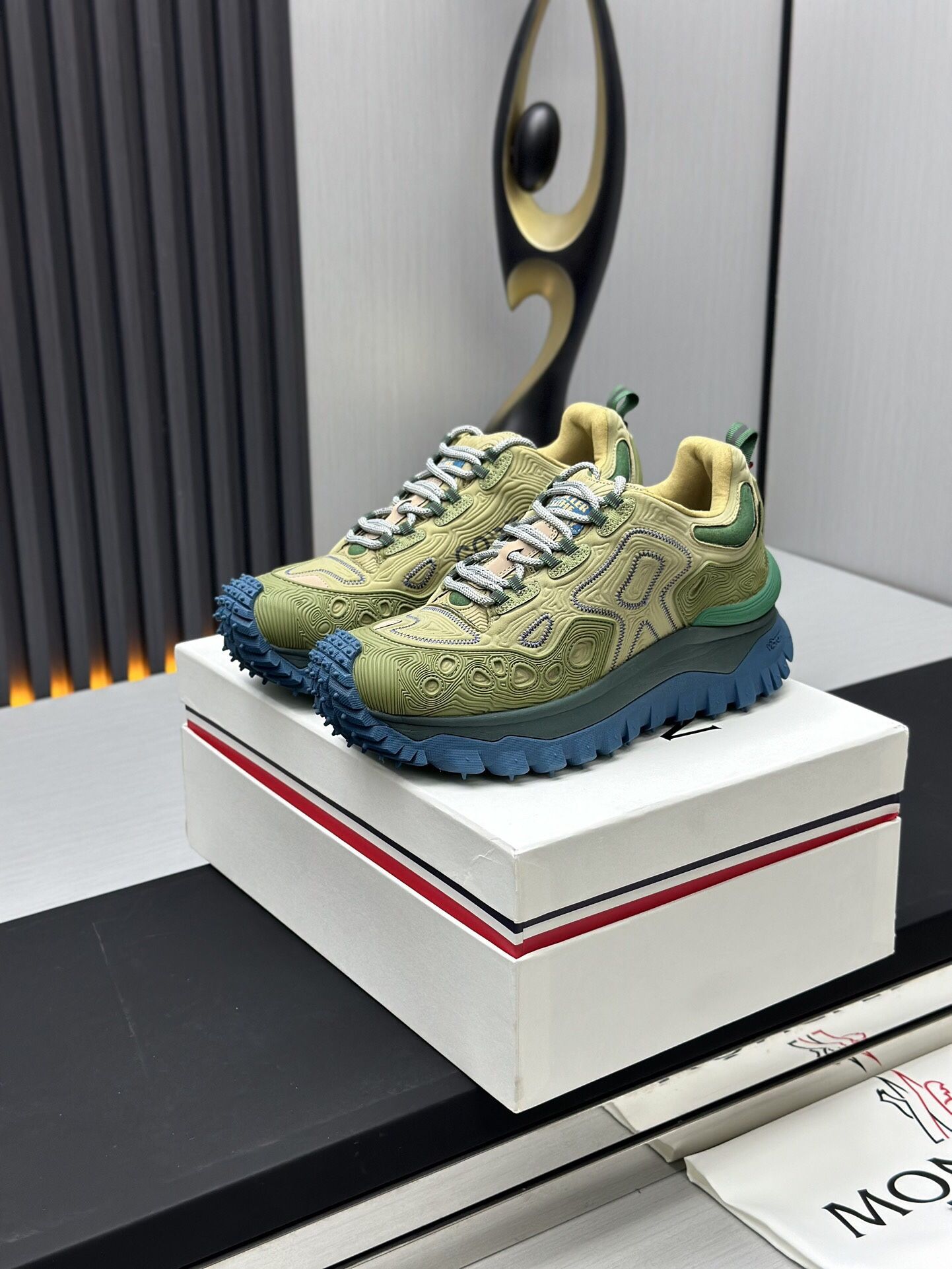 Moncler Men’s Sneaker With Box New