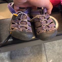 Keens Shoes Sandals Size 12 Kids