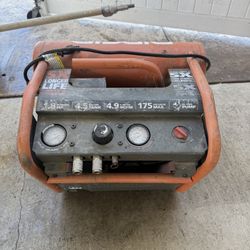 Air compressor 