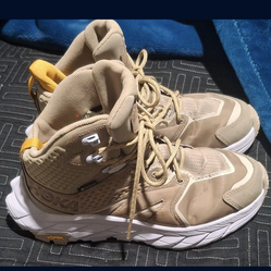Hoka hiking waterproof shoes/boots