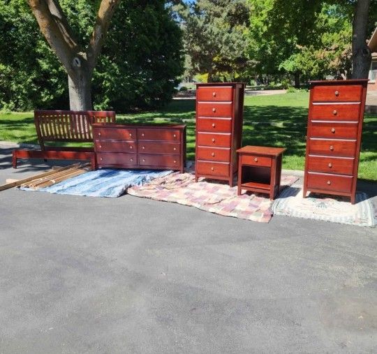 Bedroom Set