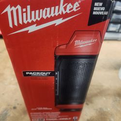 Milwaukee m12 speaker