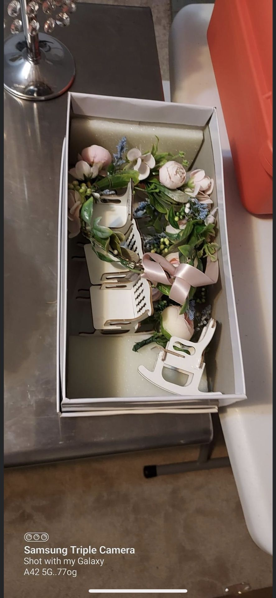 Wedding Items And Floral Decor