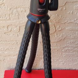 ULANZI MT-11 MULTI-FUNCTIONAL OCTOPUS TRIPOD for Camera & Phone