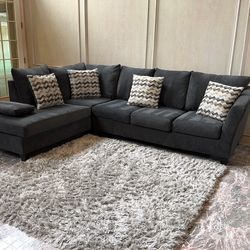 Full setup Couch Plus Tv