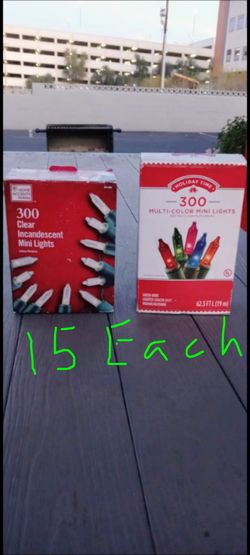 Brand New Christmas Lights 300 Count $15 Each Pickup Between 2:00-10:40 Pm Rainbow/Charleston Cash Only Read Description 