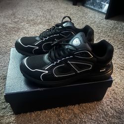 Black Dior B30