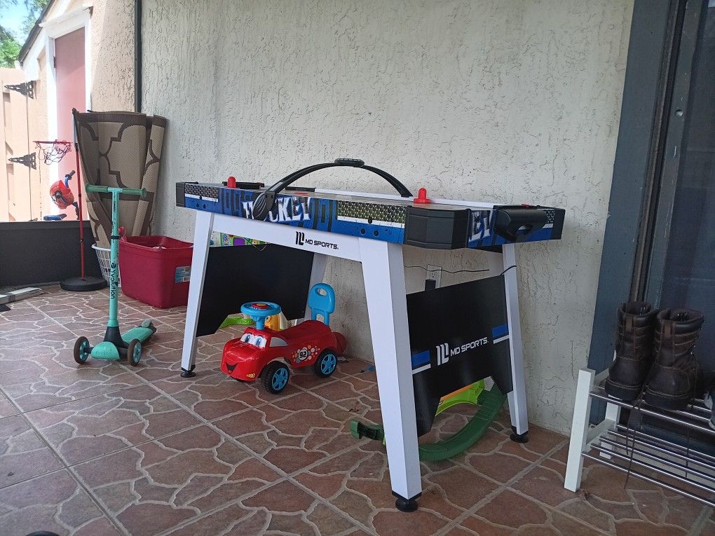 MD SPORTS Air Hockey Table