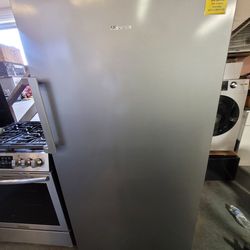 Refrigerator Hisense