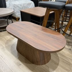 Oval Fluted Pedestal Coffee Table, Mid-Century Modern Small Coffee Table for Living Room Office (Walnut 1)