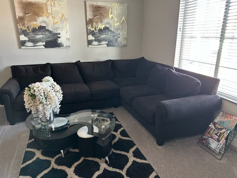 Living Room Ent Stand, Coffee Table & Sectional