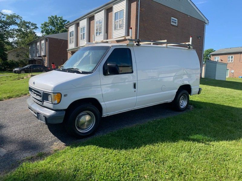 2002 Ford E-250