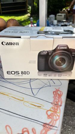 Canon EOS 80D DSLR Camera with 18-55mm rLens