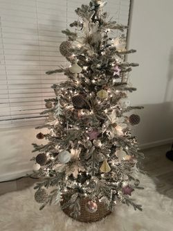 Wondershop 6' FLOCKED BALSAM FIR UNLIT TREE