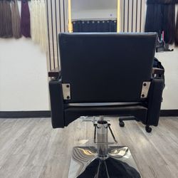 Salon chair 
