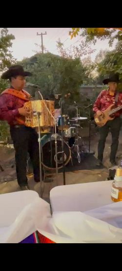 Grupo norteño para cuando se le ofrezca