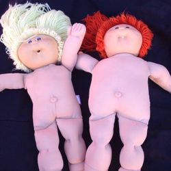 Vintage cabbage patch dolls!