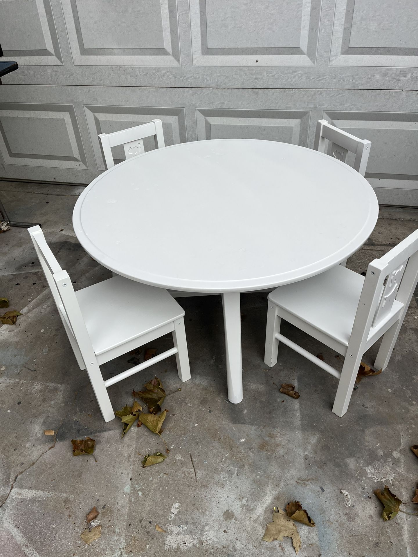 Kids Table And Chairs