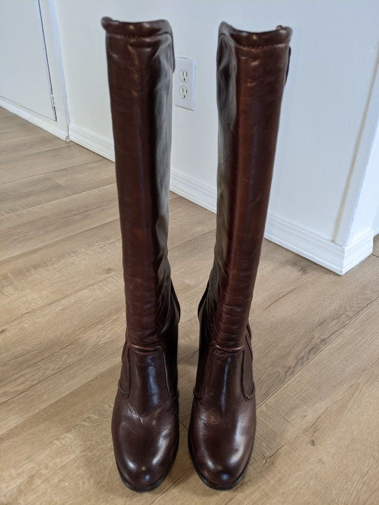 Frye Women's Leather Boots- Size 8. Style: Sylvia Piping