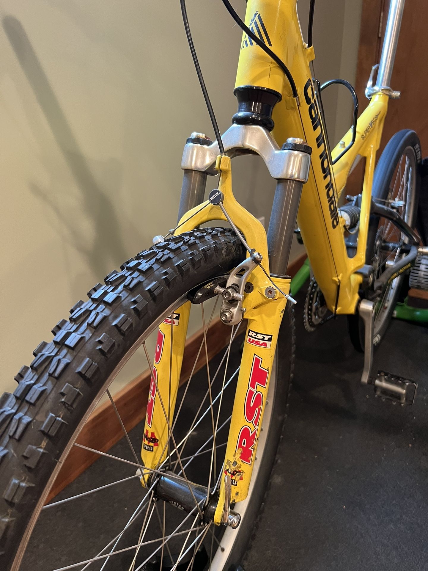 Cannondale V900 Comp