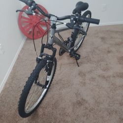 24 Mountain Bike Practically Brand New