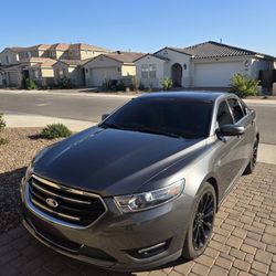 2015 Ford Taurus