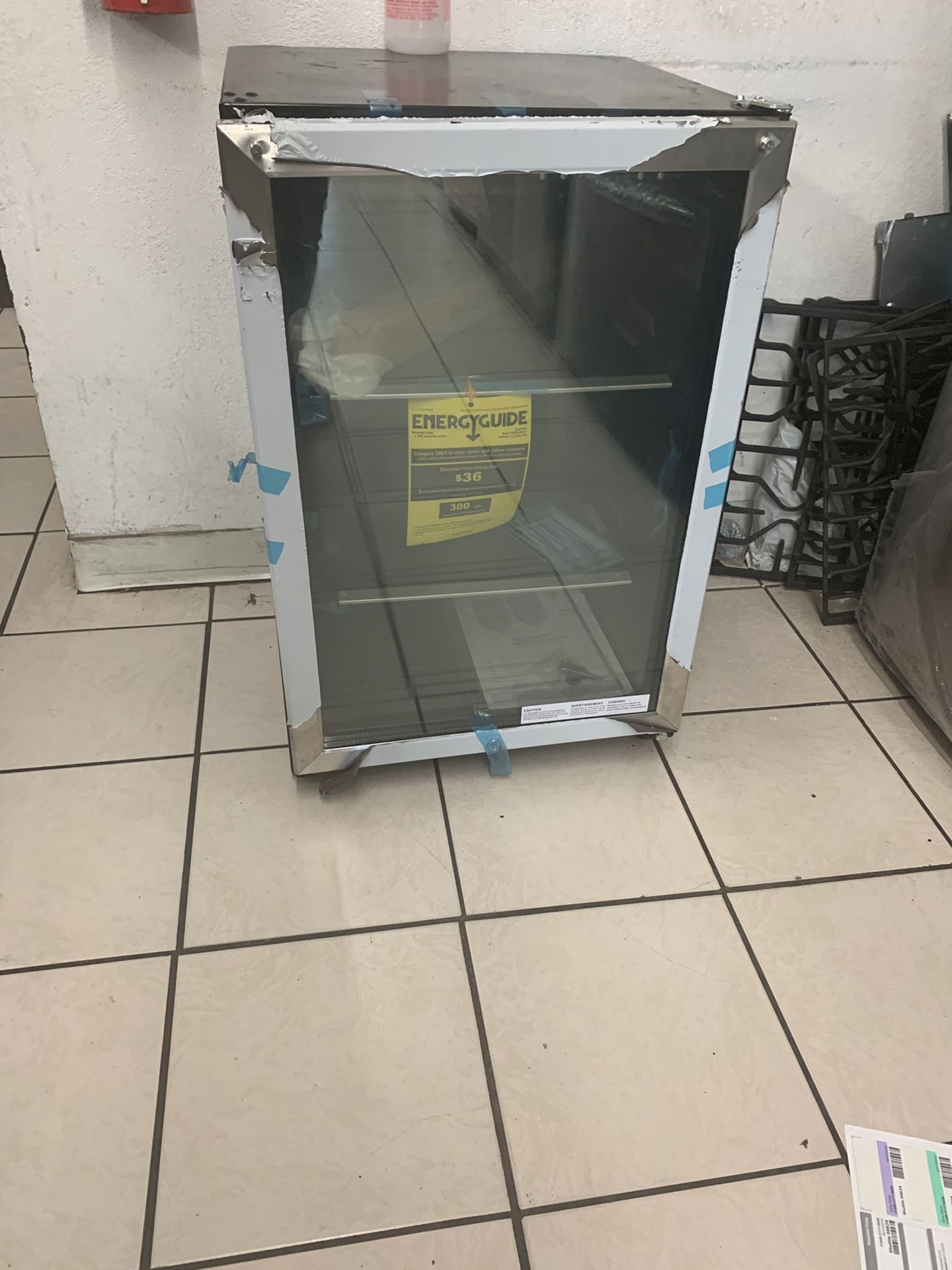 FRIGIDAIRE WINE COOLER