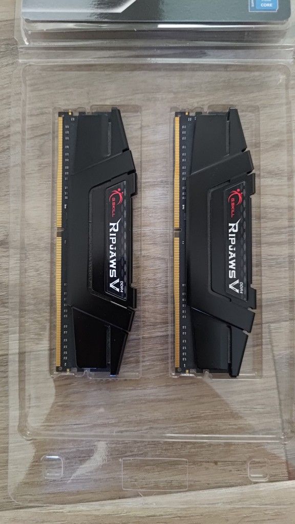 16GB (8x2) G.Skill Ripjaws V DDR4 RAM