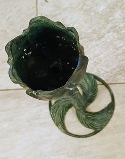 Cast iron candle holder (1)