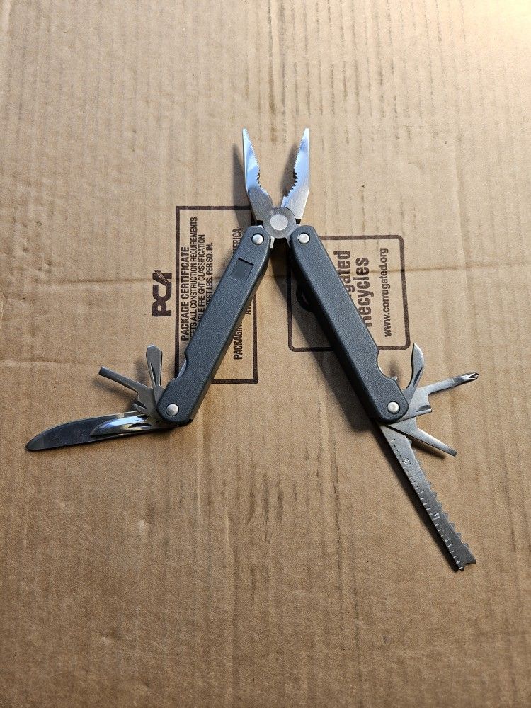 Multi tool. New. $20