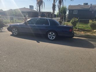 2005 Ford Crown Victoria