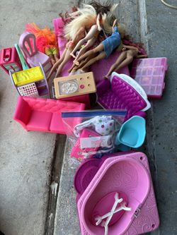 Mostly Barbie Accessories 