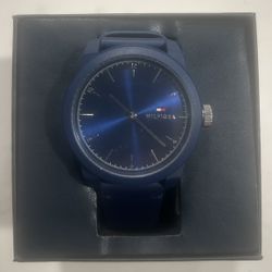 New Rare Mens Tommy Hilfiger Navy Blue Leather 42MM Watch