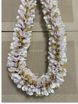 Graduation Lei